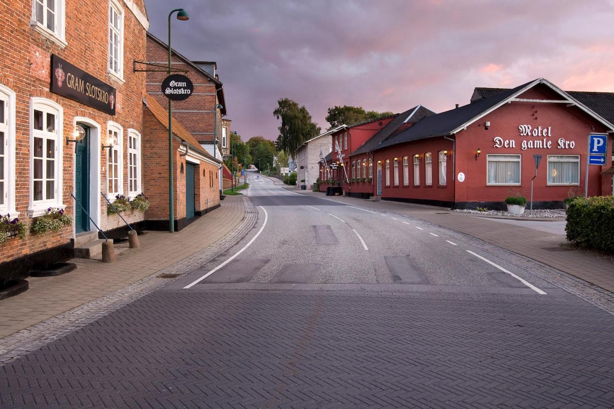 Den Gamle Kro Ved Gram Slot Bagian luar foto